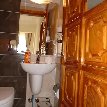 Apartament Lacin *