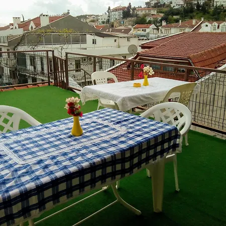 Lacin Apartament *