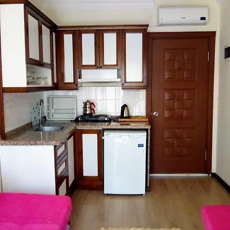 Apartament Lacin *