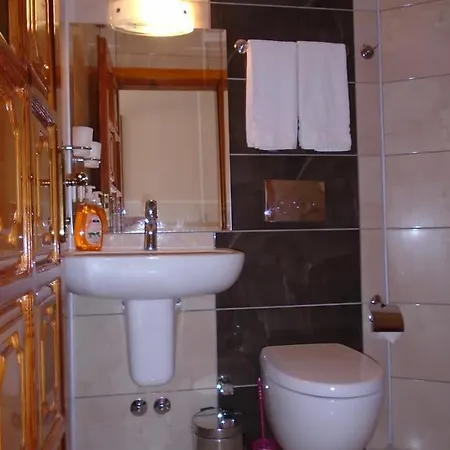 Lacin Apartment *