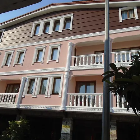 Lacin Apartment